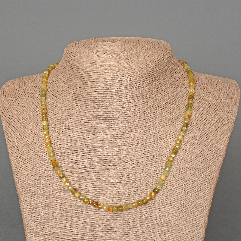 Grossular Necklace (Green Garnet) Natural Faceted Cube Beads, Diameter 4 mm, Length 47 cm
