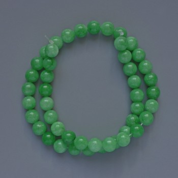 Chrysoprase Beads (synthetic) Smooth spheres, 8.5 mm diameter, 38 cm length on thread