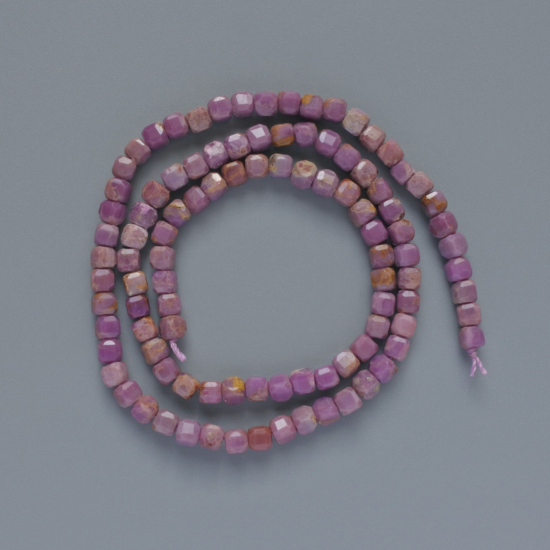 Phosphosiderite beads, natural stone, faceted cube, 4 mm diameter, about 39 cm long on a thread