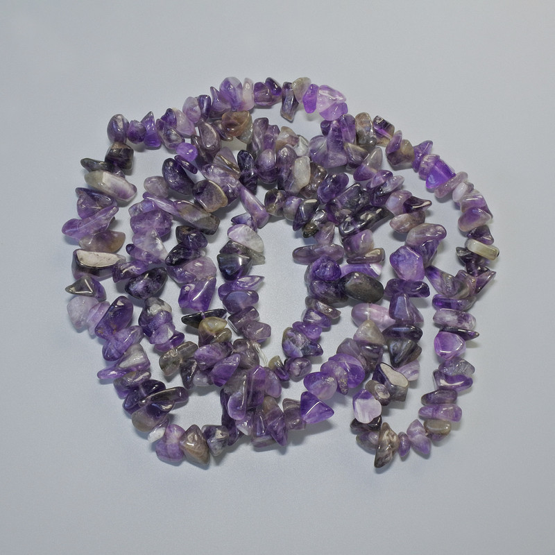 Beads of natural amethyst, natural stone chips, diameter 13×5 mm, length 84 cm on a thread