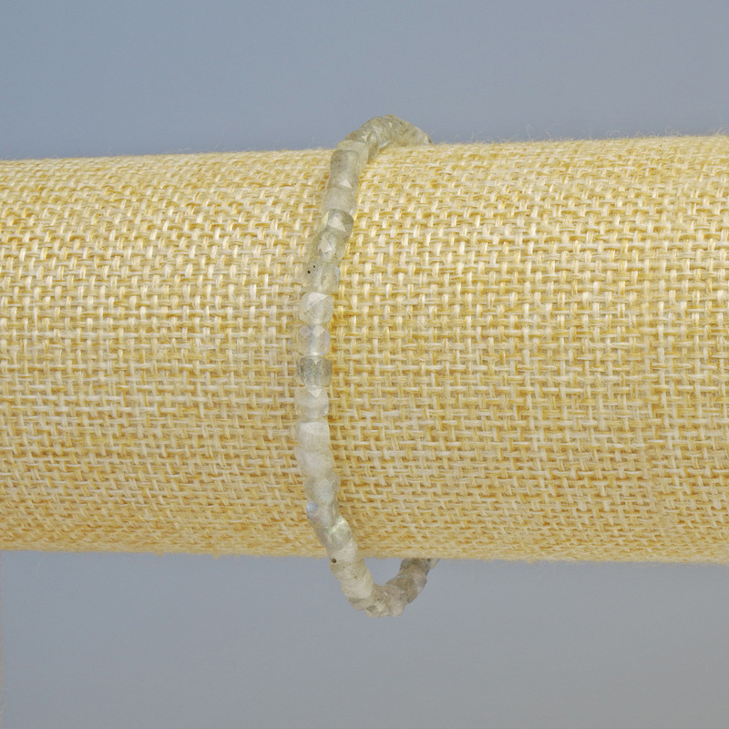 Labradorite bracelet, natural stone, faceted cube beads, 4 mm diameter ±, stretch bracelet, 18 cm long