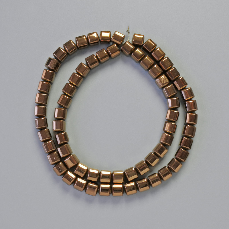 Hematite beads copper-colored cubes, diameter 6x6mm±, length 41cm±, strand