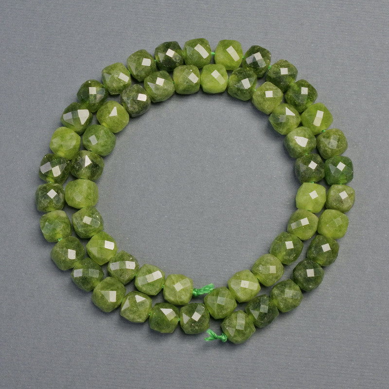 Jadeite Beads, Faceted Cube, 5×5 mm, Length 37 cm +/-