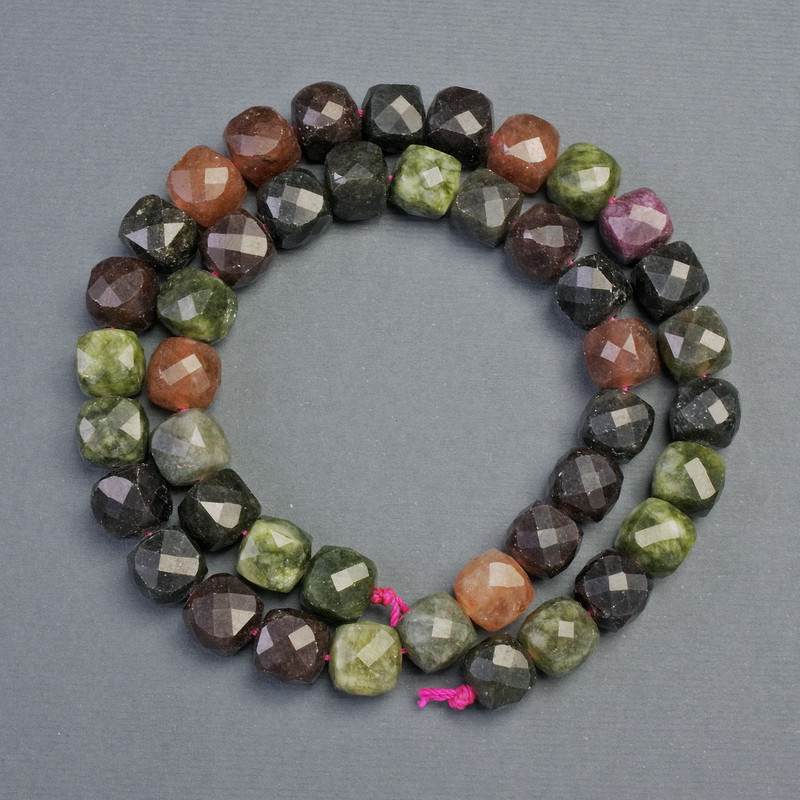 Natural gemstone Tourmaline beads, faceted cube, 9x9 mm, 38 cm long +/-