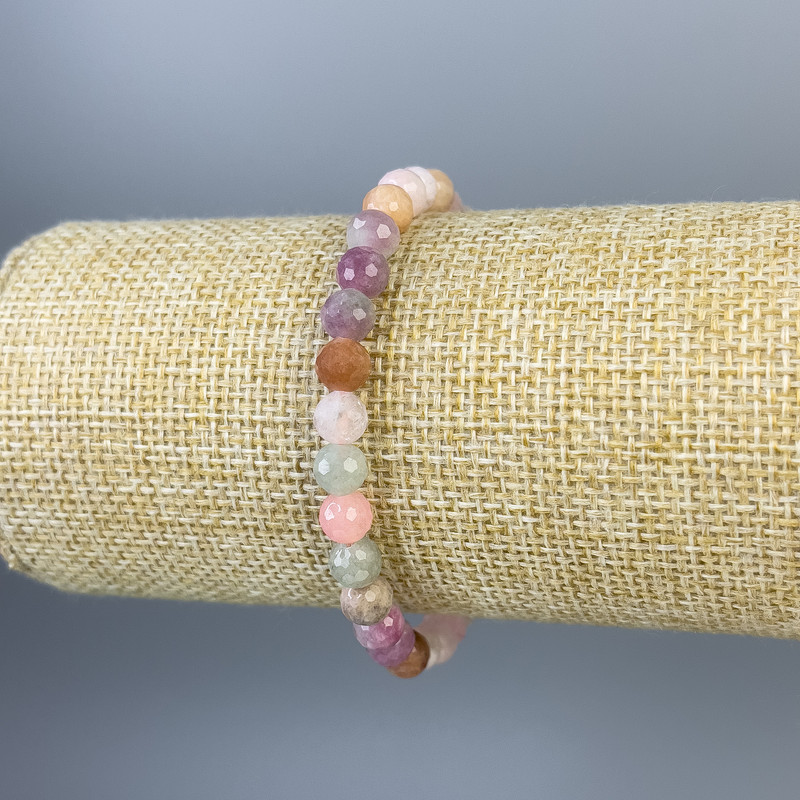 Jadeite Bead Bracelet 6 mm Faceted +-, 18 cm length, stretch