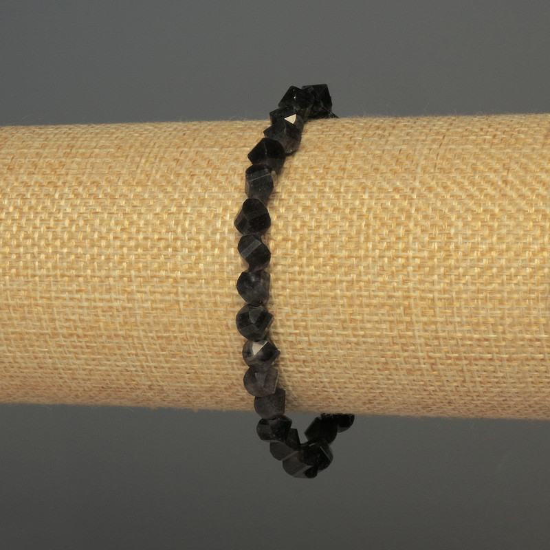 Iolite Bracelet with Faceted Rhombus Beads, 6×5 mm, 18 cm Stretch