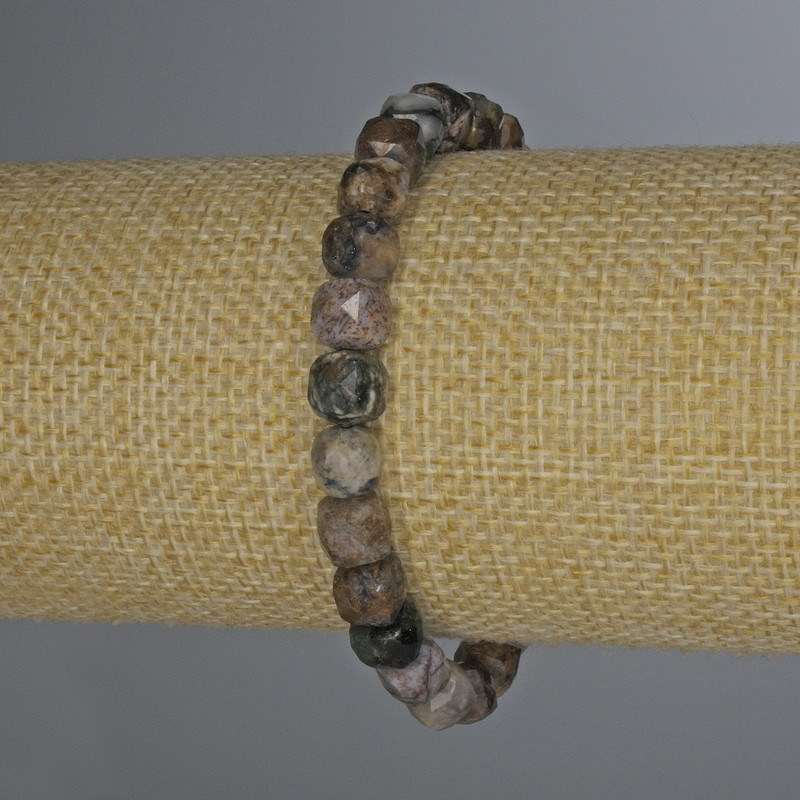 Petersite Faceted Cube Bracelet, 7×7 mm, 18 cm length, stretch bracelet