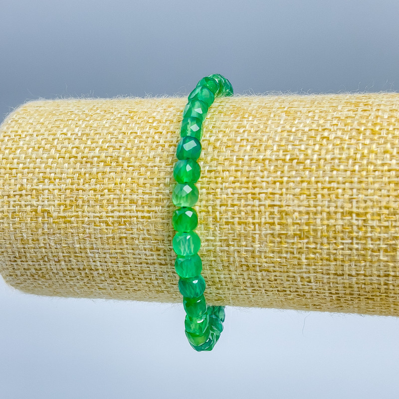 Agate bracelet, natural stone, faceted cube, 5x5 mm, length 18 cm (stretch)