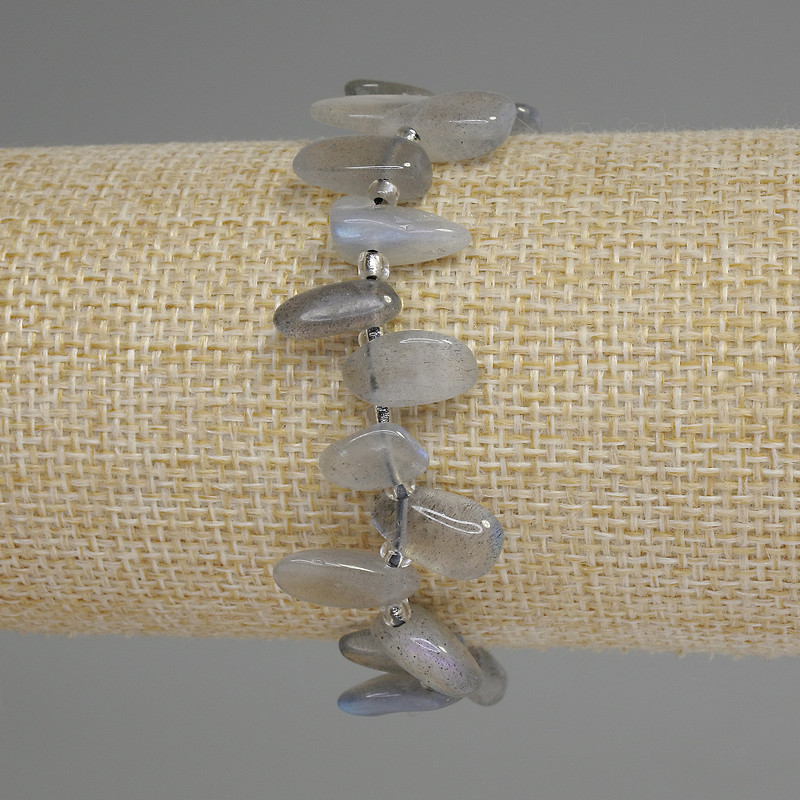 Labradorite Butterfly Faceted Bracelet, 10–18×5–6 mm diameter, 3 mm seed beads, length 18 cm, stretch