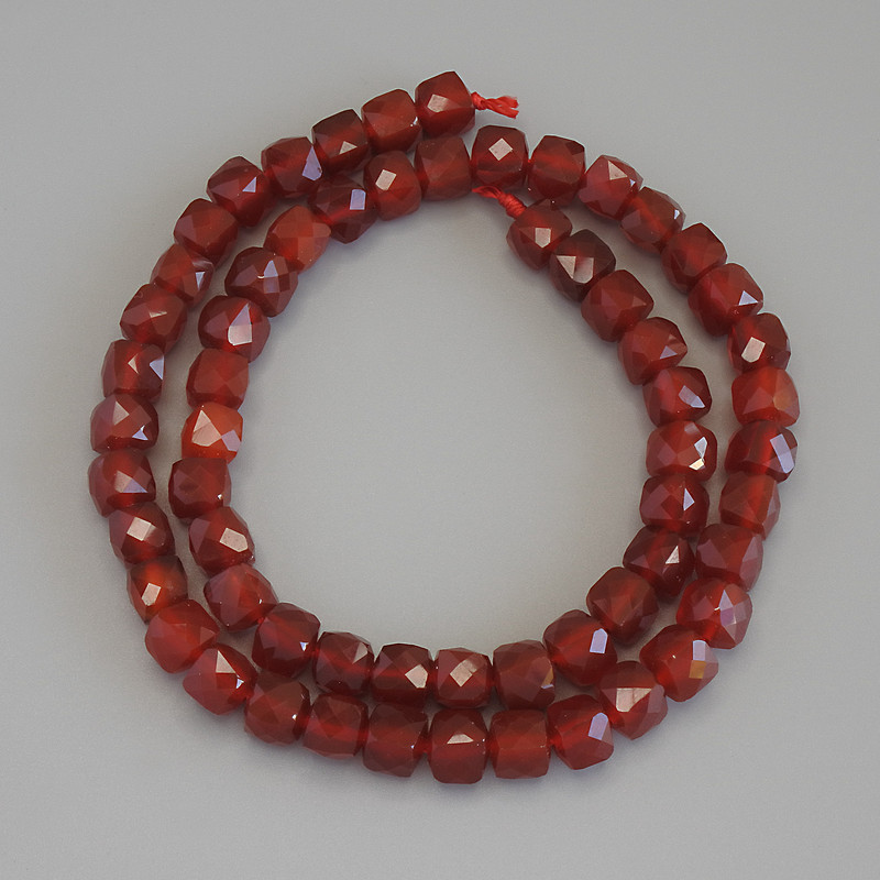 Carnelian Beads, Faceted Cube, 6.5×6.5 mm, on a thread, length 39 cm+