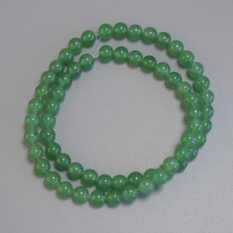 Smooth Jade Beads, Ball Shape, 6.5 mm Diameter, 39 cm Length on Thread