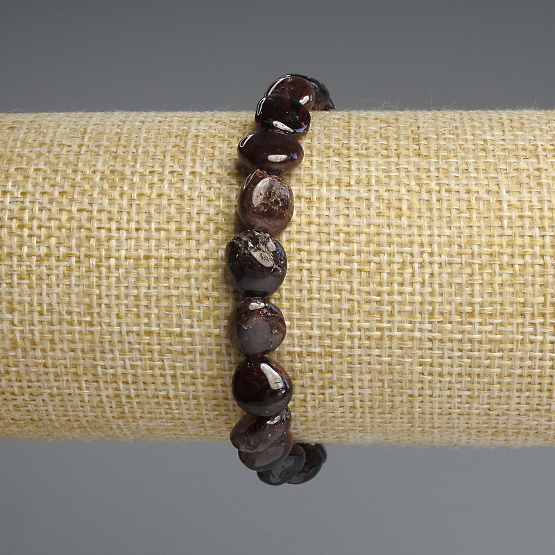 Garnet Faceted Bead Bracelet, bead diameter 8–11×9 mm, length 18 cm, stretch