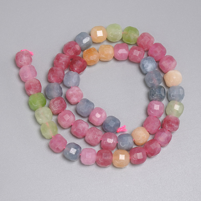 Faceted tourmaline beads, cube 7x7mm, 37 cm length on thread