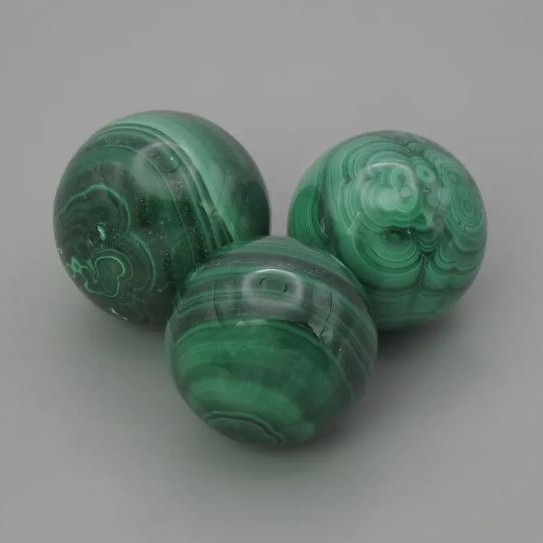 Souvenir sphere made of natural malachite, diameter 24mm+