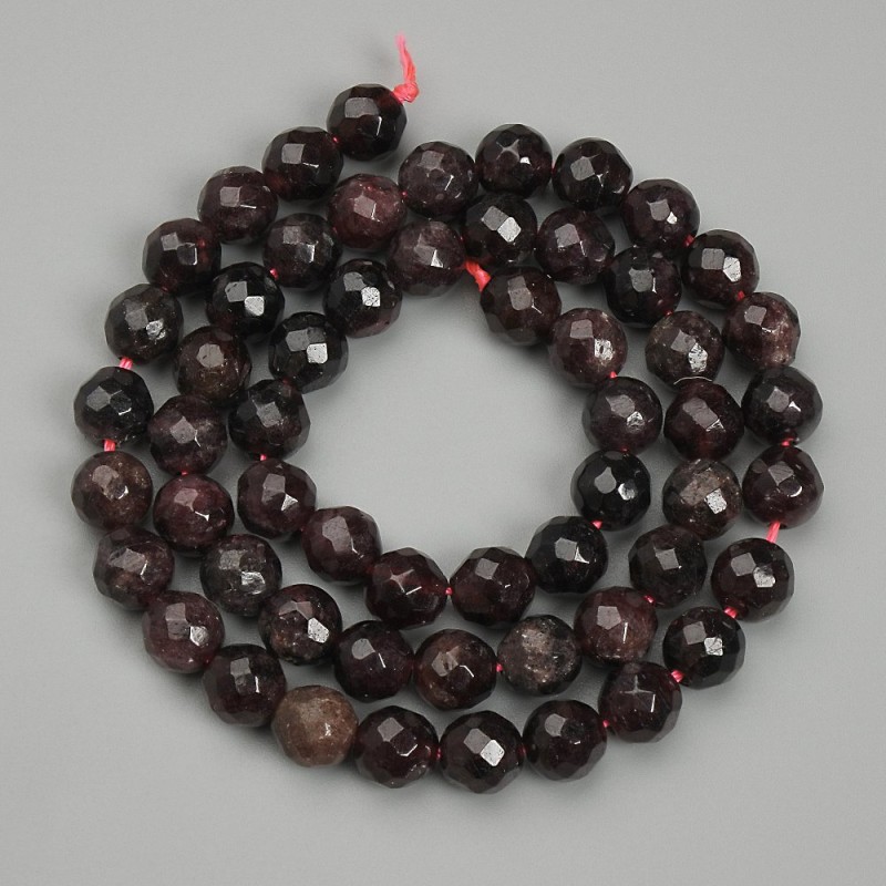 Garnet Beads, Faceted Round Bead, 7 mm diameter, 38 cm length