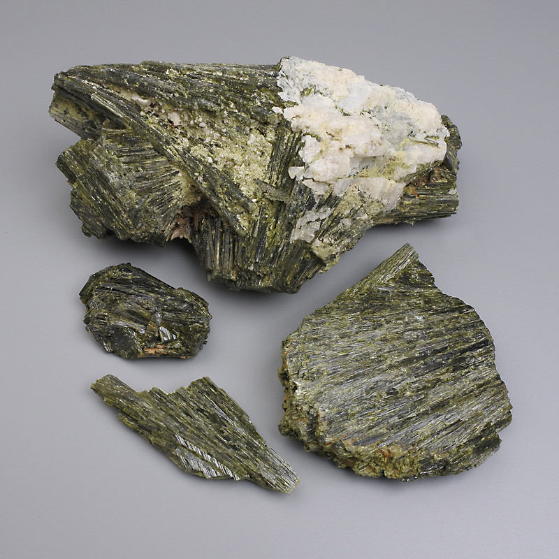 Natural epidote rough unpolished nuggets without holes 44×29×30 mm ± assorted sizes (per 100 g ±)