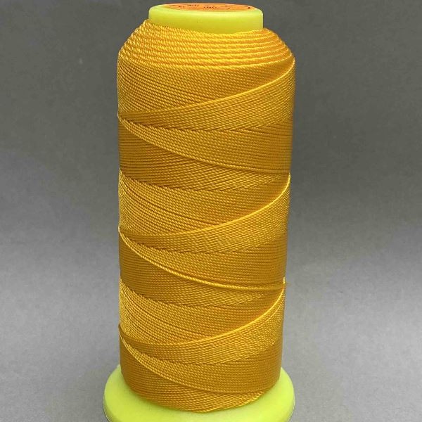 Orange nylon thread bobbin, 0.9 mm diameter, for crafts, 300 m