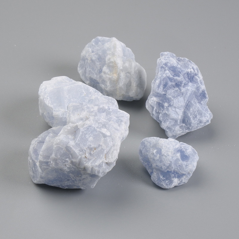 Natural unprocessed aquamarine stone, diameter 30-45×25-35×19-24 mm± (assorted sizes) (Price per 100 g)