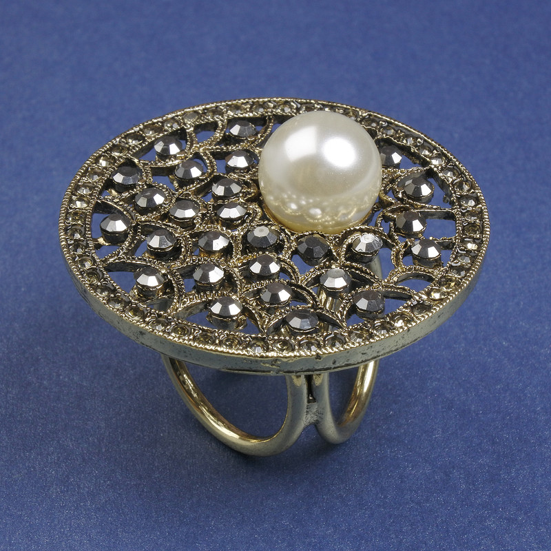Brooch-clip for Scarves and Shawls with Mallorca White Crystals, Gold-Tone Metal Clip, 40 mm +/-; diameter 22 mm
