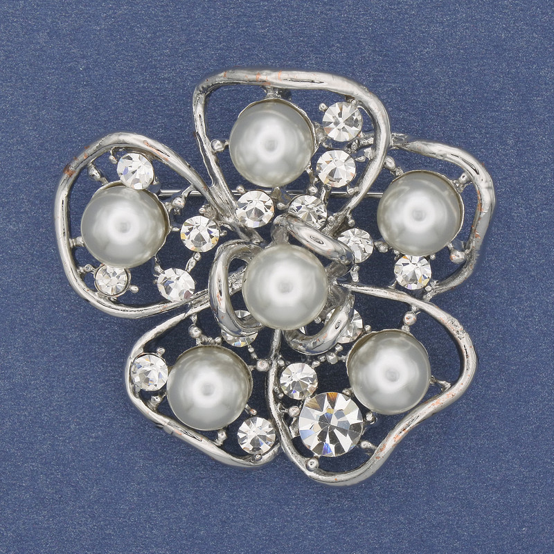 Brooch 'Flower with Pearls' Majorca Pearls, White Crystals, Silver-Tone Metal, 40mm+