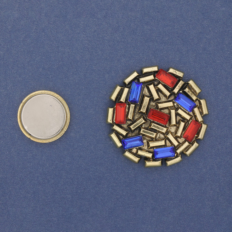 Magnetic brooch Accent with colored rhinestones, dark gold color, gold-tone metal, 40mm+