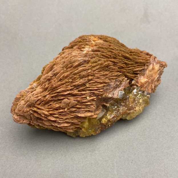 Natural Unpolished Barite Stone, dimensions 100×72×40 mm, weight 475 g