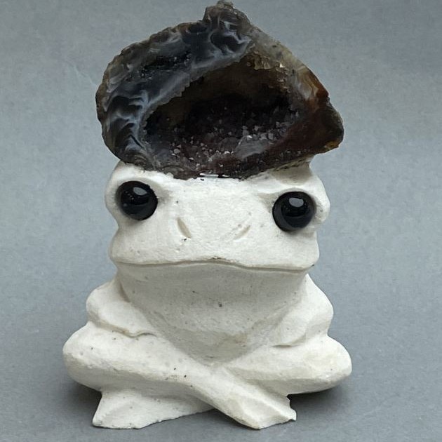 Souvenir figurine Frog with druzy 83×60×35 mm+