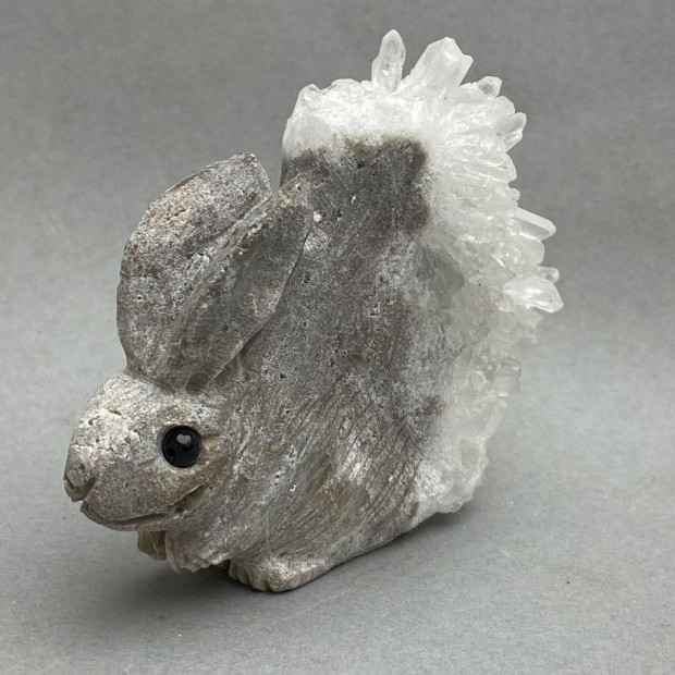 Souvenir figurine "Rabbit with Druzy" 58×67×29 mm+