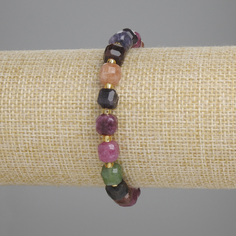 Tourmaline Faceted Cube Bracelet, 7×7 mm cubes, 3 mm seed beads, length 18 cm ±, stretch bracelet