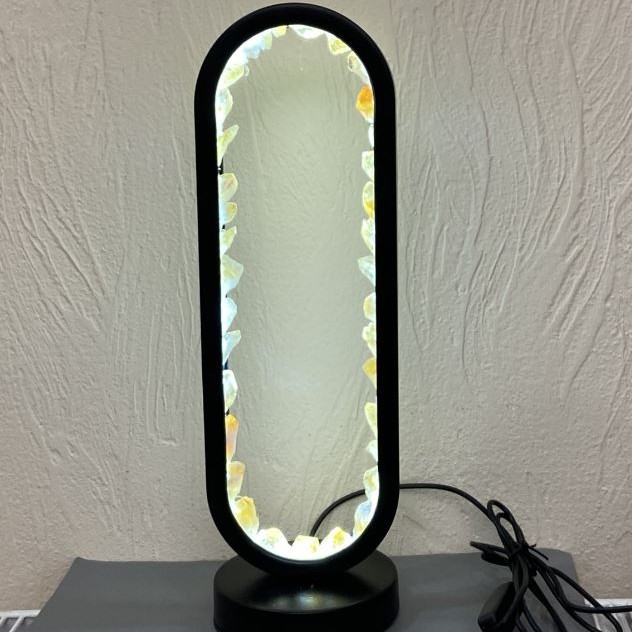 Night light with raw citrine on a black base, diameter 32.5 x 10 cm, USB cable