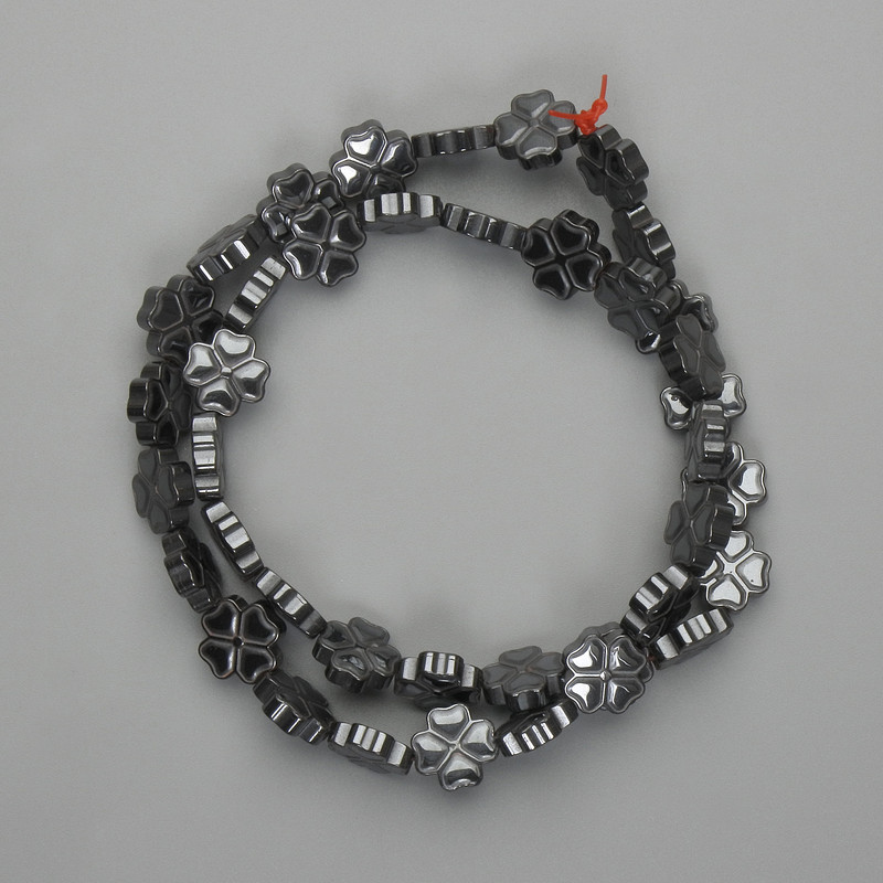 Hematite Clover Beads 10x10 mm ±, length 41 cm ±