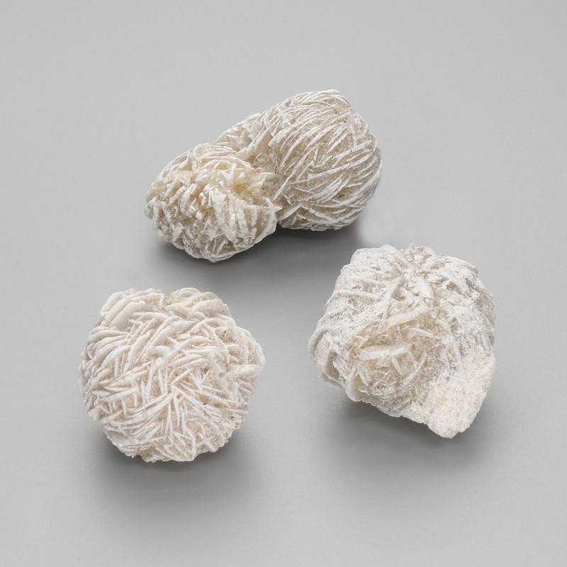 Desert Rose Natural Stone - diameter 23-30 mm ± (assorted sizes) (price per 100 g)