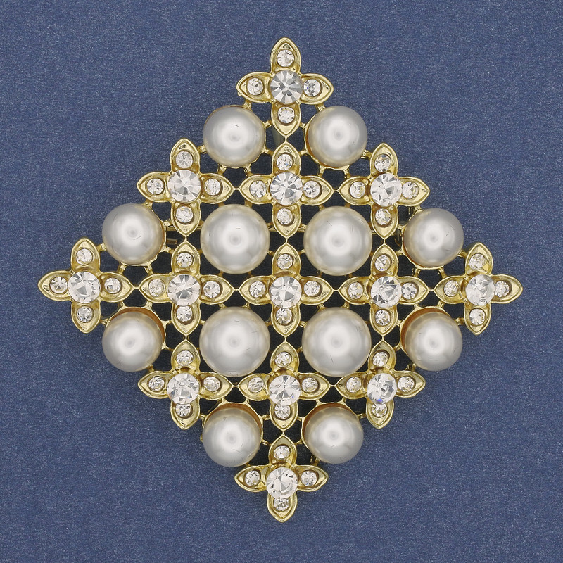 Brooch-Pendant "Mallorca Diamond" with White Rhinestones, Gold-Tone Metal, 56 mm+