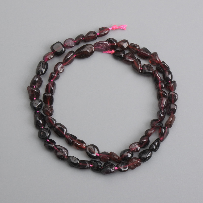 Garnet faceted beads, diameter 4–11 mm, 5x5-7, 5 mm ±, length 39 cm+