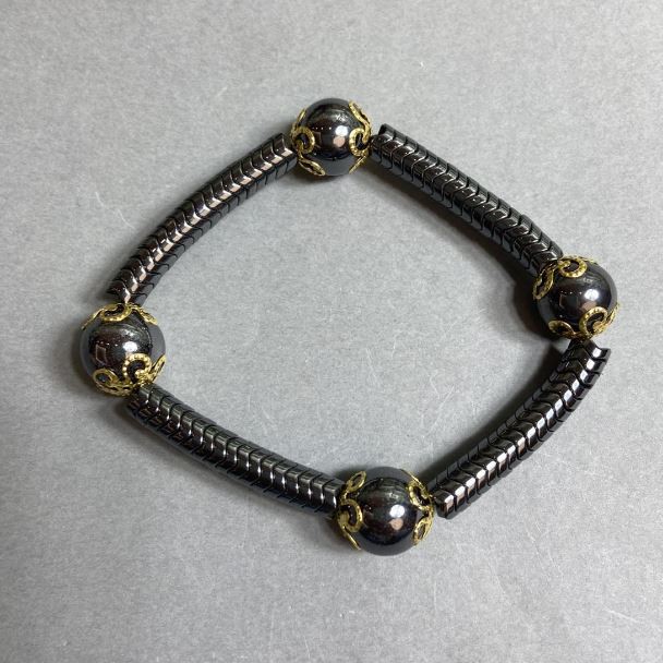 Hematite Wave Bracelet, 6x2 mm +/- beads, smooth 12 mm beads +/-, length 18 cm +/- stretch