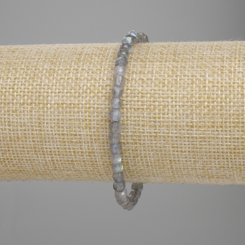 Labradorite faceted cube bracelet, 4x4 mm cubes, 18 cm length, stretch
