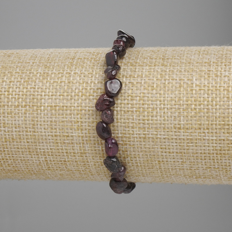 Garnet faceted bracelet, diameter 5–8×5–7 mm, length 18 cm ±, stretch