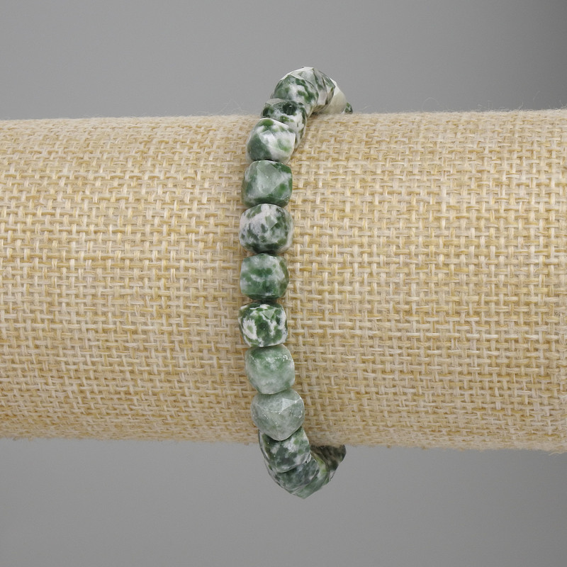 Moss Agate Bracelet with Faceted Cube Beads, 7×7 mm diameter, 18 cm long (stretch)