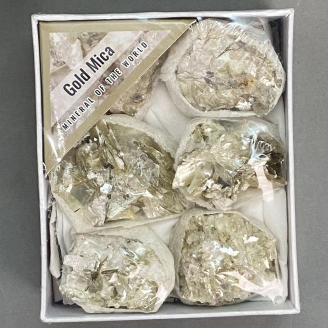 Gold Mica Souvenir Stone Assortment, Sizes 9x8 cm (Price per box)