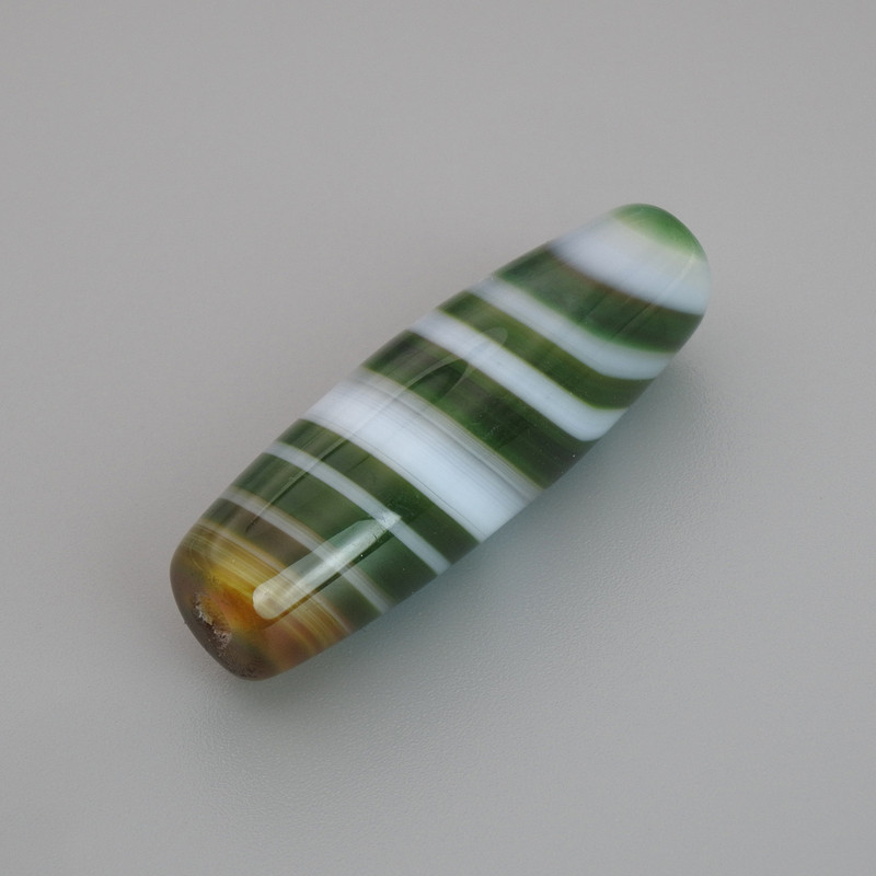 Price per 1 pc. Natural agate bead insert, 34–36 mm long and 5×10–11 mm thick (assorted sizes)