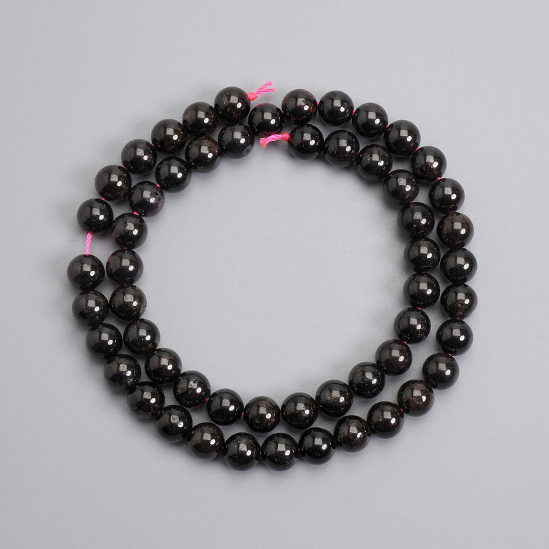 Garnet Beads, Smooth Round 7 mm, 38 cm Length on Thread