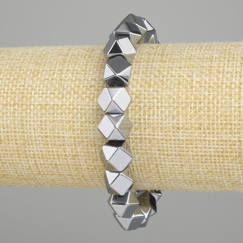 Terahertz Bracelet with Faceted Beads, Diameter 8.5×8.5 mm, Length 18 cm +/- Stretch