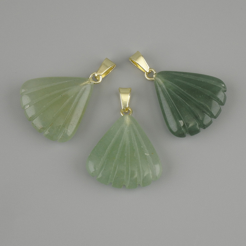 Pendant 'Shell' of Nephrite, 20×20 mm, length 28 mm