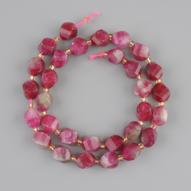 Tourmaline beads, faceted diamond-shaped, 10×8 mm, seed beads ~3 mm, length 37 cm ±, on thread