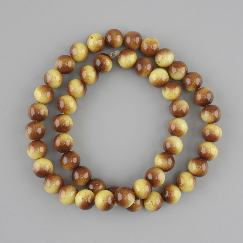 Beads 'Tiger's Eye' (synthetic) smooth ball, diameter 8mm ±, length 38cm ± on beading thread