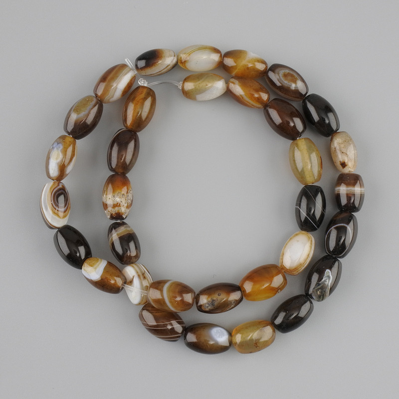 Agate grain beads, diameter approximately 11.5–12 × 7–8.5 mm, 5 mm ±, length approximately 40 cm ± on thread