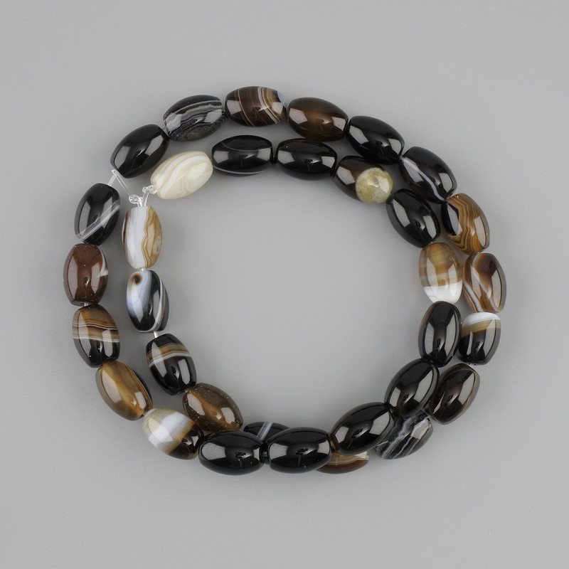 Agate seed beads, diameter 11.5–12×7.5–8 mm, length 39 cm ± on a thread