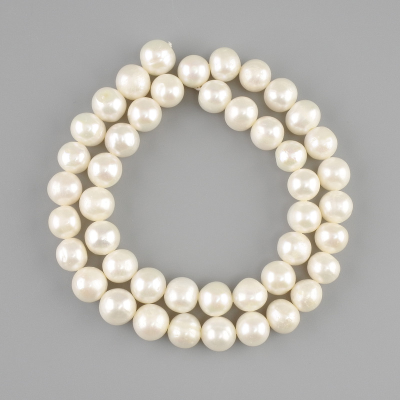 Natural river pearl beads 8–9 mm, length 38 cm