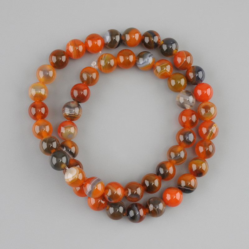 Agate Beads, Smooth Round Bead, 8 mm Diameter, 38 cm Length on Thread