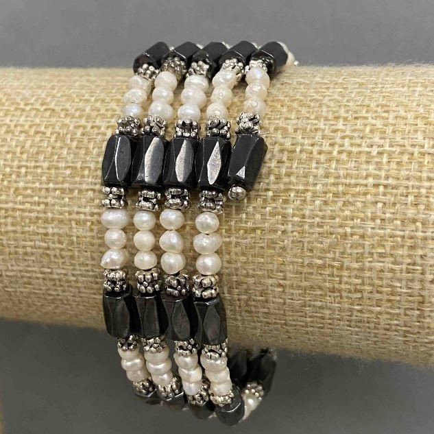 Transformer Jewelry (Necklace–Bracelet) Magnetic Hematite Thread 8×5 mm ± Freshwater Pearls 3.5–5 mm ±, Length 88 cm
